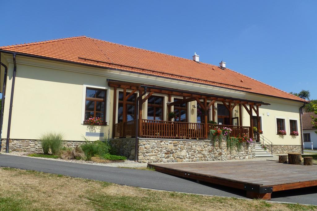 Penzion U Rudolfu Vlasenice Exterior foto